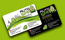 AutoSPA Gutscheinkarten mit einem grünen Hintergrundbild